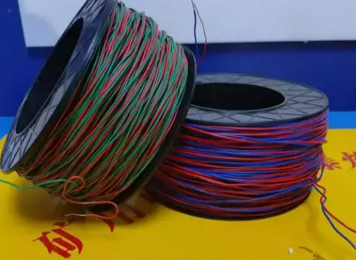 清水河放炮线的主要材质有哪些？不同材质的适用场景有何区别？