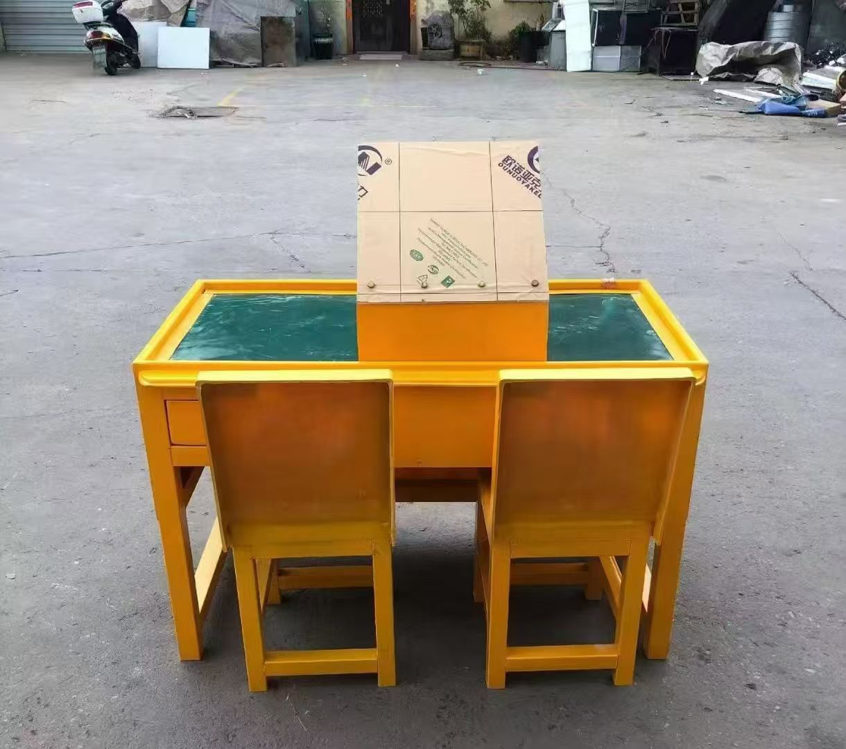 清水河防静电导通桌井下煤矿火工品发放桌：危险品流转的安全守护者